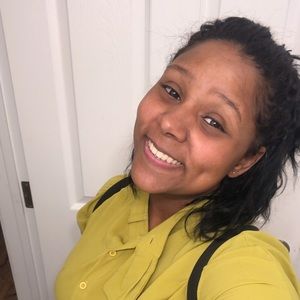 Meet your Posher, Alina